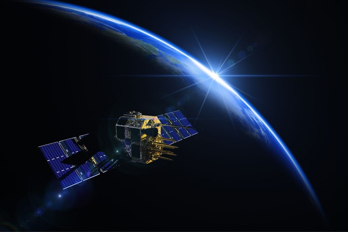 Indija uspešno izstrelila dva satelita v vesolje
