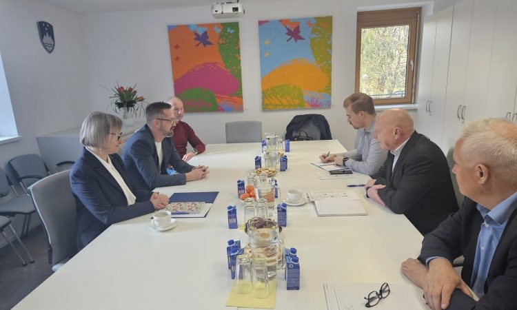 Župan Vrhnike o sodelovanju z Upravno enoto Vrhnika