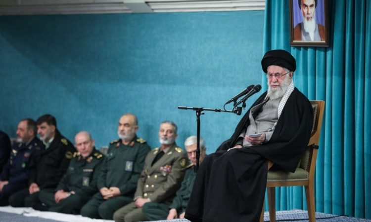 Iran zavrnil Trumpovo pobudo za pogajanja o jedrskem sporazumu
