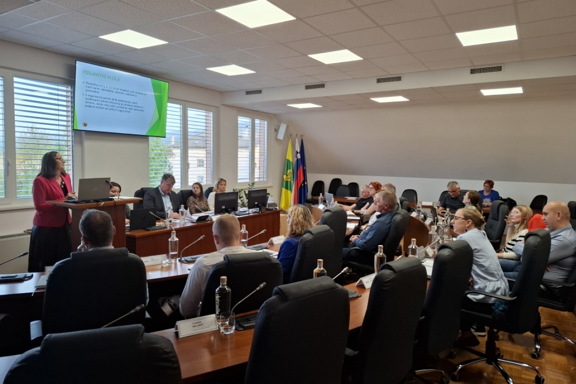 Občinski svet Šentjerneja potrdil zaključni račun in podal soglasja k poročilom javnih zavodov