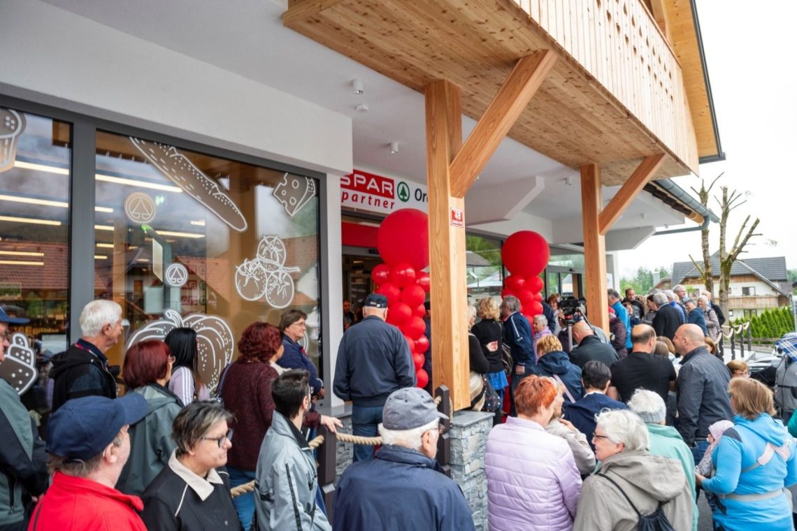 V Gozdu Martuljek odprli novo trgovino SPAR partner