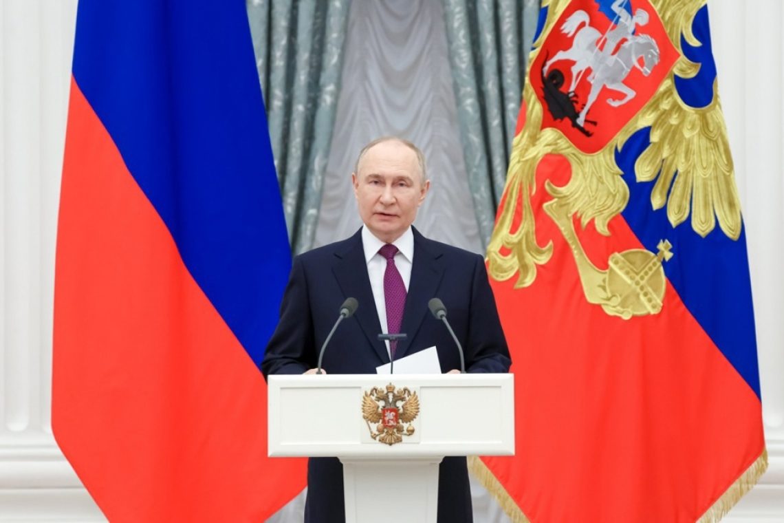 Putin napovedal vzpostavitev varovalnega pasu ob meji z Ukrajino