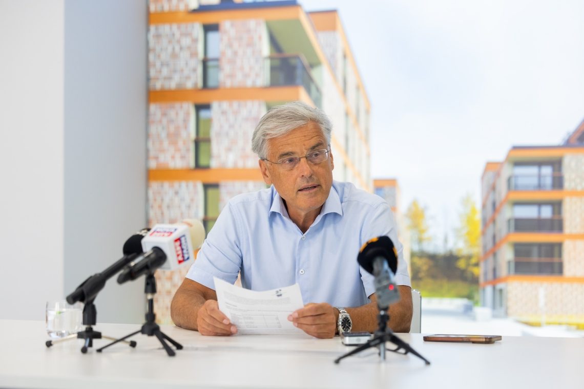 Stanovanjski sklad RS nadaljuje gradnjo 2.000 najemnih stanovanj in poziva k večji podpori drugih deležnikov