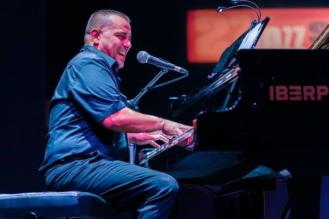 Uroš Perić in Emmet Cohen skupaj na odru festivala v San Javierju