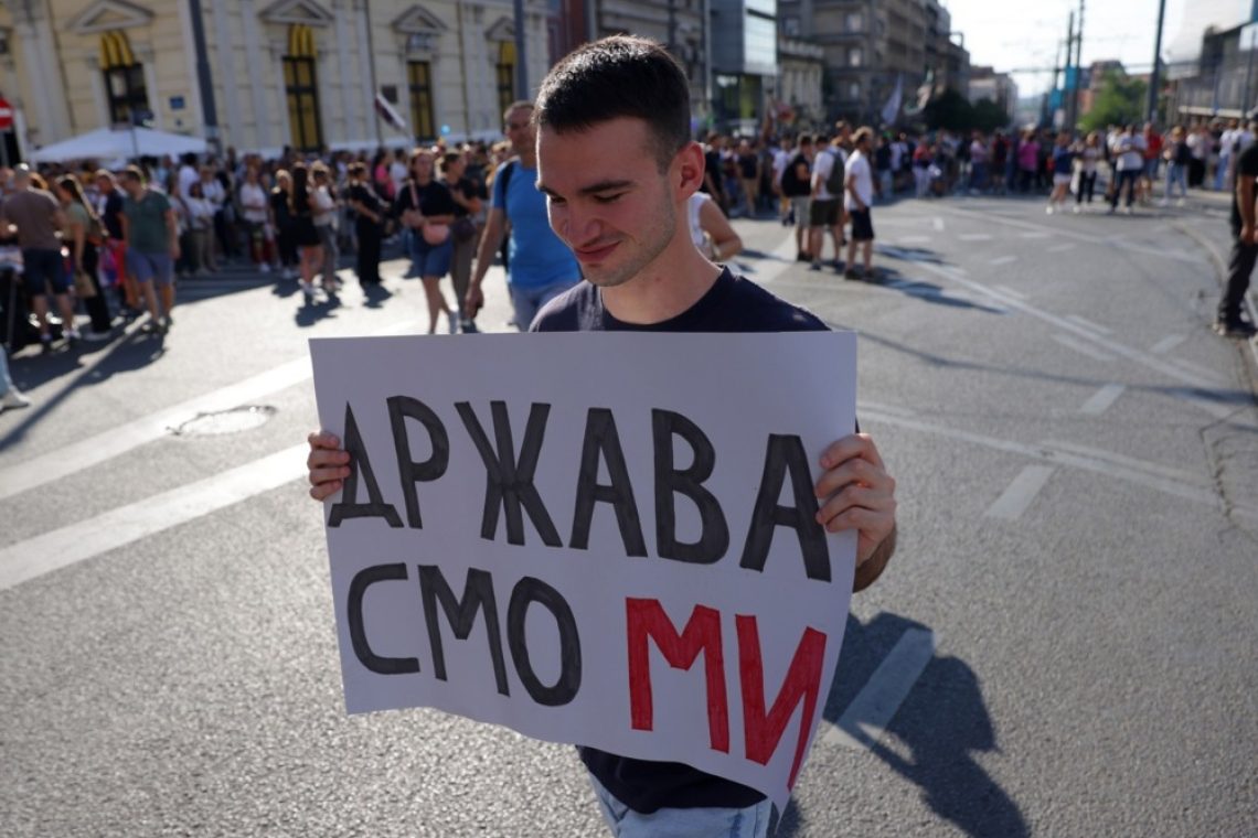 V Novem Sadu s tihimi shodi obeležili devet mesecev od padca nadstreška
