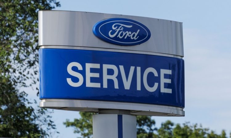 Ford v ZDA odpoklical 1,5 milijona vozil zaradi napake vzvratne kamere