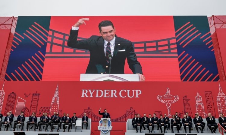 Trumpov prihod pred Ryderjevim pokalom v New Yorku dviguje napetosti