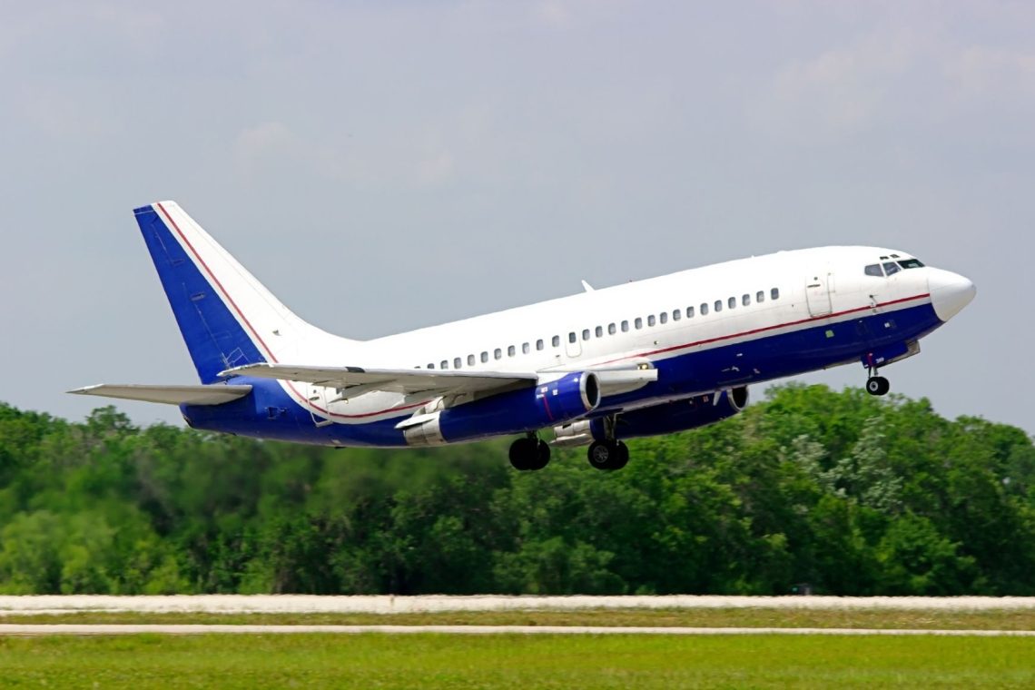 United Airlines kot prvi v ZDA z uvedbo Starlink Wi-Fi-ja na rednem letu