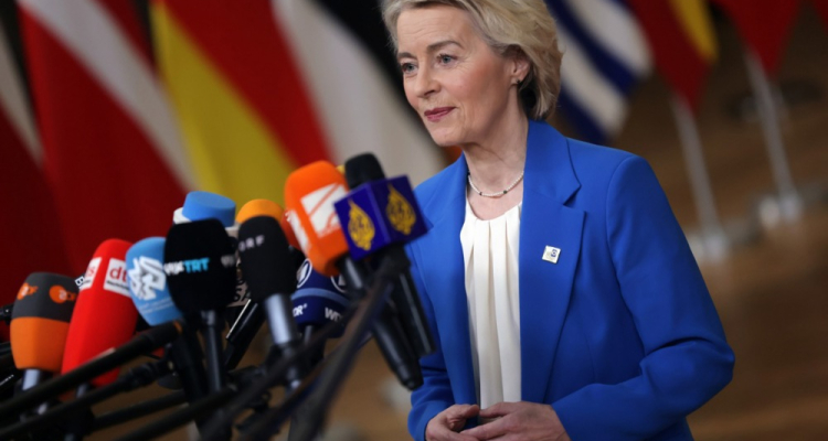 Von der Leyen napovedala dogovor o financiranju Ukrajine pred koncem vrha