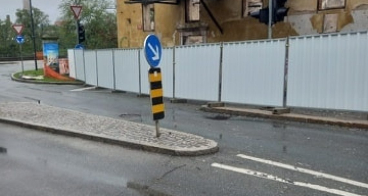 Pogoreli Majdičev mlin v Kranju prodan 