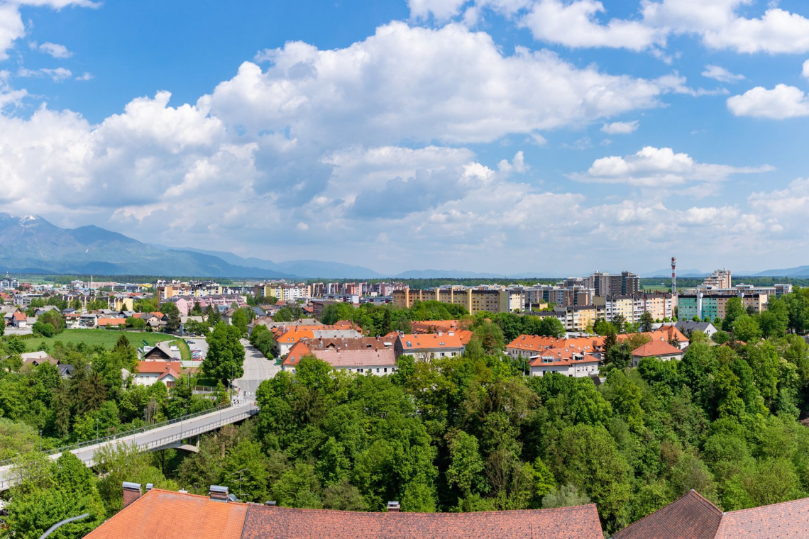 Vladni obisk na Gorenjskem bo odprl vprašanja o prometu, turizmu in zdravstvu